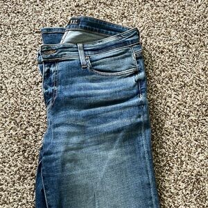 Kut from the Kloth size 10 straight leg jeans. Name is jeans is “Stevie”.